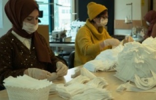 İBB'DEN İSTANBULLULAR İÇİN MASKE ÜRETİMİ