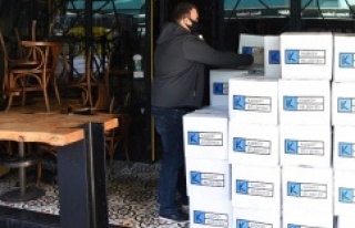 KADIKÖY BELEDİYESİ’NDEN ESNAF DERNEKLERİNE DESTEK