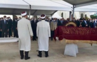 SUNA KIRAÇ SON YOLCULUĞUNA UĞURLANDI