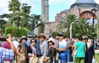 TURİZM SEKTÖRÜNDE KRİZ BÜYÜYOR
