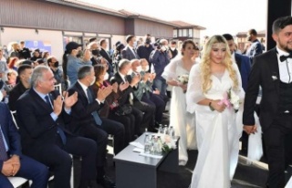 ÜSKÜDAR’DA ROMAN DÜĞÜNÜ GEÇİDİ YAŞANDI
