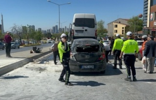 Ataşehir'de trafik kazası: 3 kişi yaralandı