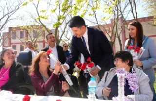BAŞKAN ADIGÜZEL’DEN DARÜLACEZE’YE BAYRAM ZİYARETİ 