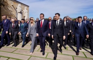 İMAMOĞLU VE CHP’Lİ 26 İLÇE BELEDİYE BAŞKANI...