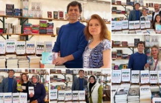 Dünyaca Ünlü Yazara Almanya’daki İmza Gününde...