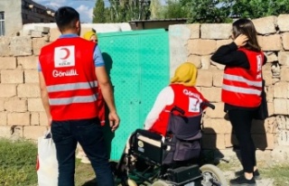 TÜRK KIZILAY ENGELLERİ İYİLİKLE AŞIYOR  