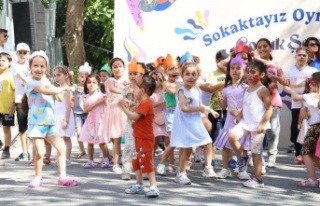 ATAŞEHİR'DE ÇOCUK ŞENLİĞİ'NİN YENİ...