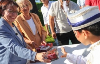 Maltepeli Çocuklar Sünnet Şenliğinde Doyasıya...