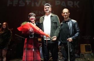 Ataşehir’de Yeni Yıl Fest Coşkusu Festival Park’ı...