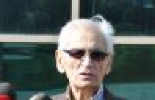 Adnan Şenses Hayatını Kaybetti