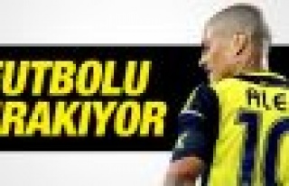 Alex Futbolu bırakıyor