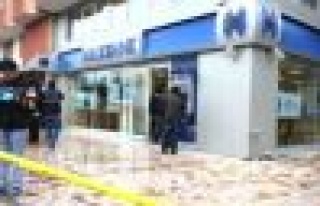 Ataşehir'de Bir Bankada Soygun Girişimi