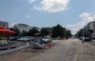 Ataşehir’de caddeler Yenileniyor