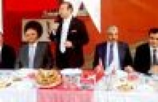 Bakan Egemen Bağış Ataşehir’de Hal Esnafıyla...