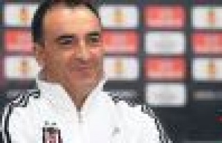 Beşiktaş Carlos Carvalhal ile yollarını ayırdı