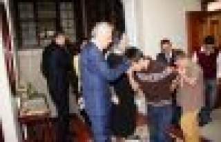 Çocuklardan Vahdettin Özcan’a Bayram Ziyareti