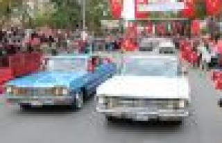CUMHURİYETİN 90.YIL COŞKUSUNDA 90 KLASİK OTOMOBİL...