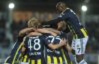 Fenerbahçe'nin zirve aşkı sürüyor