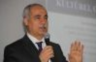 Günümüz insanı okumayı bırakıp ekranlarla akran...