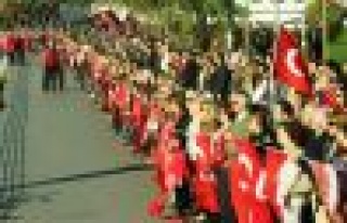  Kadıköy’de 6.5 km’lik insan zinciri