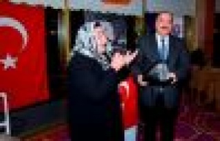 Maltepe’de şehit ailelerin onuruna yemek verildi