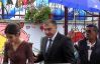  Protokole var, Kürsüdeki Duygu'ya yok! 