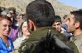 Sarıldıkları PKK'lı terörist Yeşiltaş'ı basmış