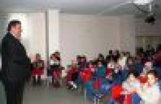Trabzon Çaykara Derneği’nde çocuk tiyatrosu sahnelendi