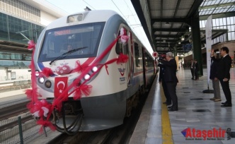 TENEZZÜH TRENİ”, 90 YIL SONRA “TUZ EKSPRESİ” OLARAK ÇANKIRI SEFERLERİNE BAŞLADI