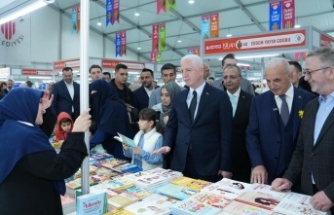 Vali Davut Gül’den Ümraniye Kitap Fuarı’na Ziyaret 