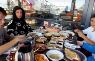 Trabzon’da Miniklerden Kahvaltı, Esnaftan Büyük Jest