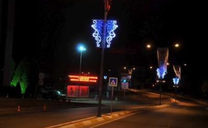 Tuzla’da Yollar Işıl Işıl…