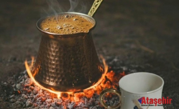 Anadolu’nun Otantik Lezzeti: Odun Közünde Bakır Cezvede Kahve