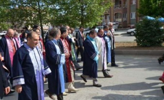 5. Uluslararası Bahar Şenlikleri Festekin’12 Başladı.