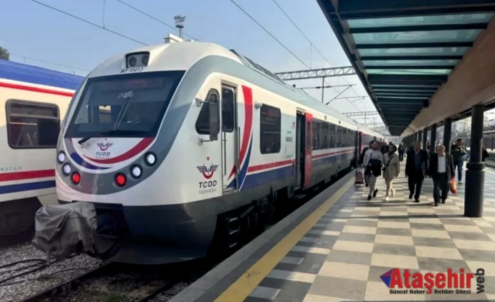 Ankara-İzmir Arası Yol 7 Saatten 3,5 Saate Düşecek