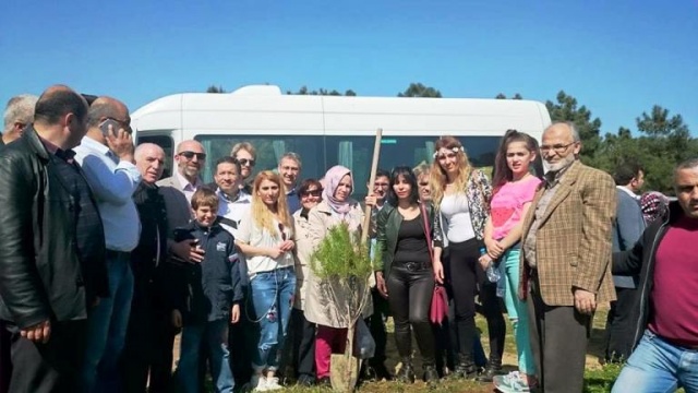 Ak Parti Ataşehir Ağaç Dikme Etkinliği 2016