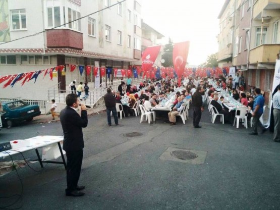 Ak Parti Ataşehir Mimar Sinan Mahallesi İftarı