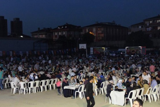 Ak Parti Ataşehir Teşkilat İftarı 2015