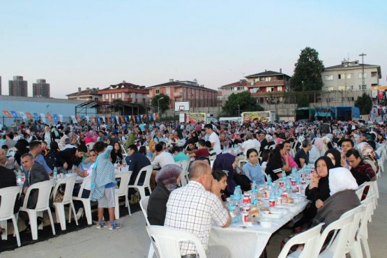Ak Parti Ataşehir Teşkilat İftarı 2015