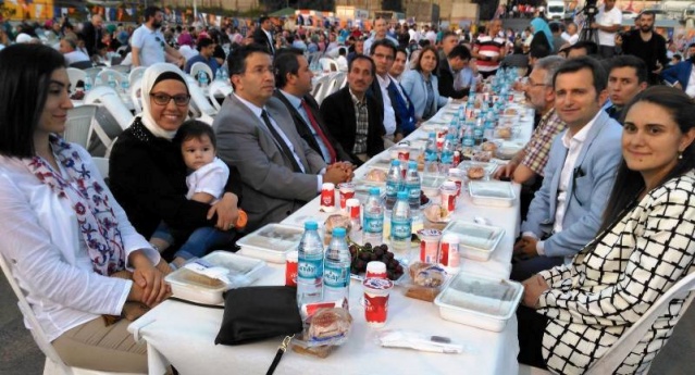 Ak Parti Ataşehir Vefa İftarı 2016