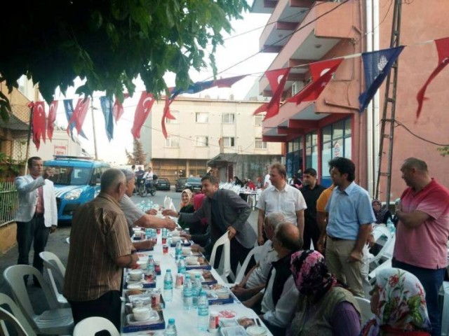 Ak Parti Ataşehir Yenisahra Sokak İftarı 2015