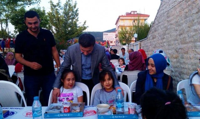 Ak Parti Ataşehir İnönü Mahallesi Sokak İftarı 2015