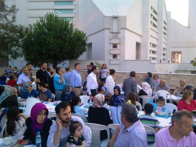 Ak Parti Ataşehir İnönü Mahallesi Sokak İftarı 2015