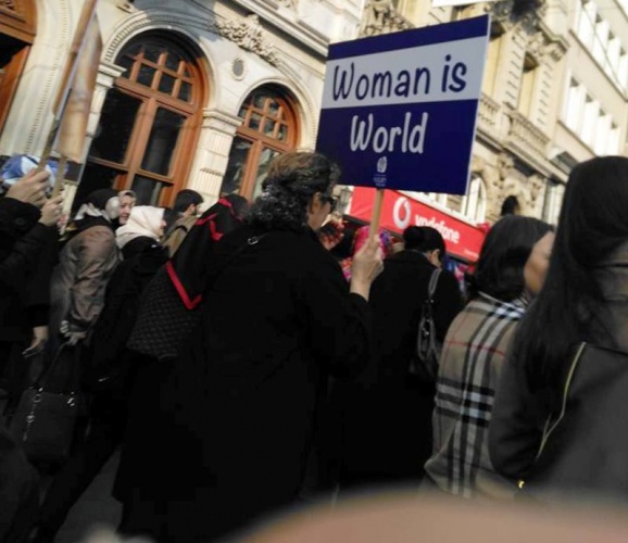Ak Parti Kadına Şiddeti Protosto Yürüyüşü Taksim 2016