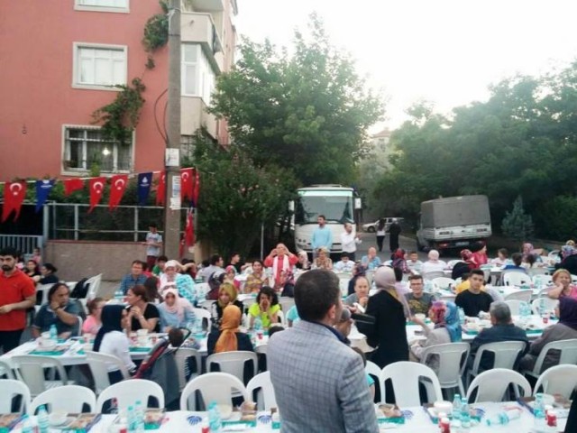 Ak Parti Ataşehir Örnek Mahallesi İftarı 2015