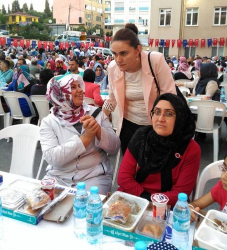 Ataşehir Ak Parti Ramazan Proğramı Fotoları