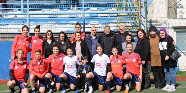 Ataşehir Bayan Futbol Takımı, Yenisahra Stadı