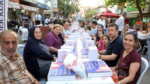 Ataşehir Belediyesi K. Bakkalköy Prestij Caddesi İftarı