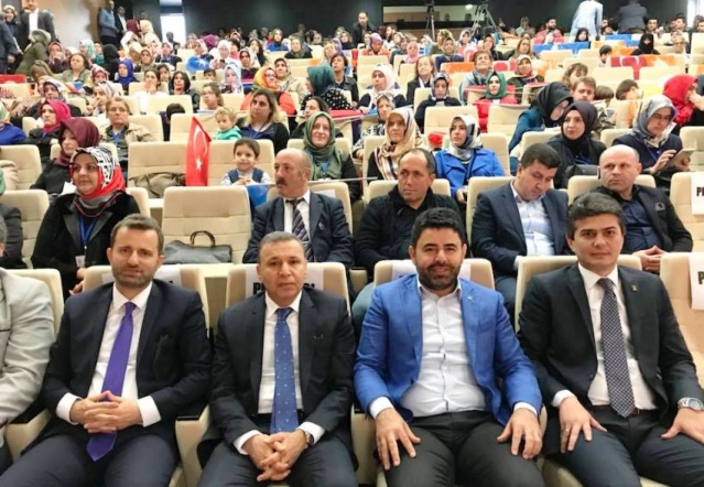 Ak Parti Ataşehir Kadın Kolları Seçimi, Neslihan Yurdakul Yeniden Seçildi