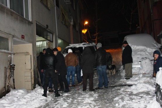 Ataşehir Öğütveren Sokak Kar Temizleme Çalışmaları 2015